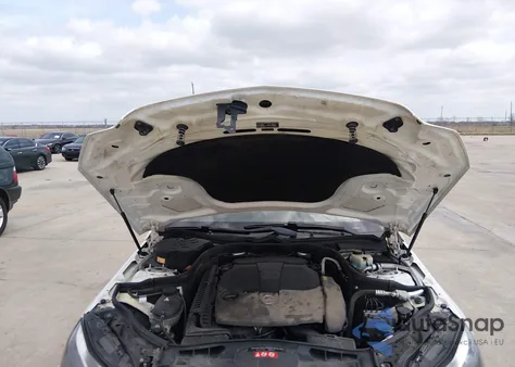 2015 Mercedes-Benz E 350 z USA, uszkodzony, nr VIN WDDHF5KB4FB128466